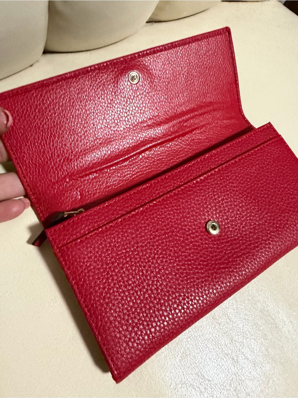 Gucci Red Leather Continental Wallet with Cat Patch and Gold Double G - Picture 6 of 10